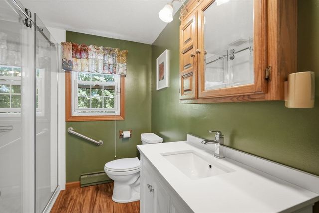 227 Acrebrook Dr, Northampton, MA 01062