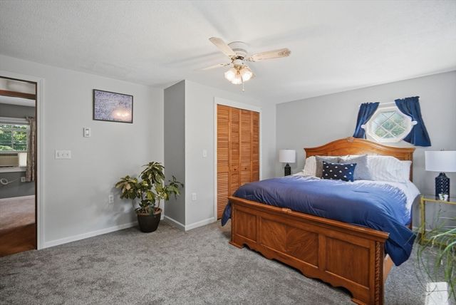 227 Acrebrook Dr, Northampton, MA 01062