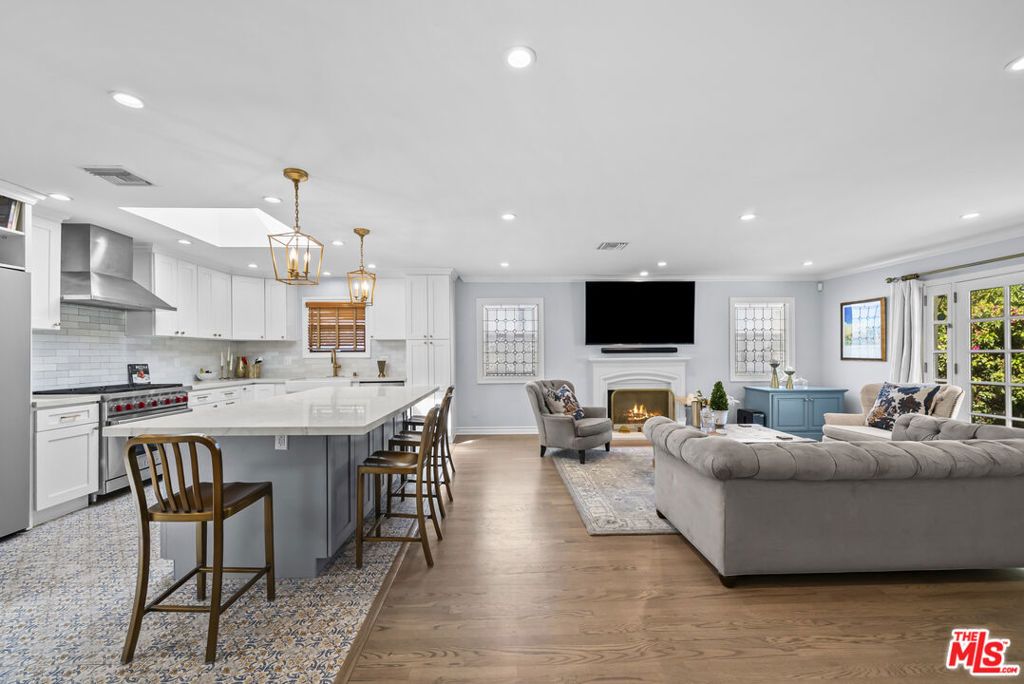 4311 Laurelgrove Avenue, Studio City, CA 91604 — photo 3