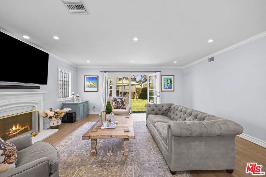 4311 Laurelgrove Avenue, Studio City, CA 91604 — photo 4