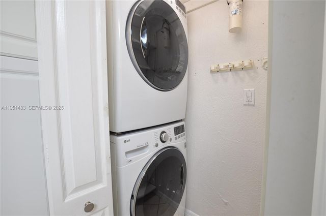 10502 SW 77th Ct 10502, Pinecrest, FL 33156