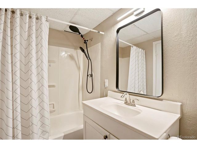 3964 S Idalia St, Aurora, CO 80013