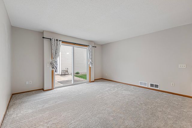 417 Whispering River Lane, Farmington, MN 55024