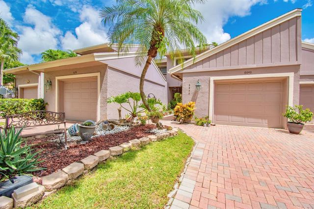 6640 Thornhill Court, Boca Raton, FL 33433