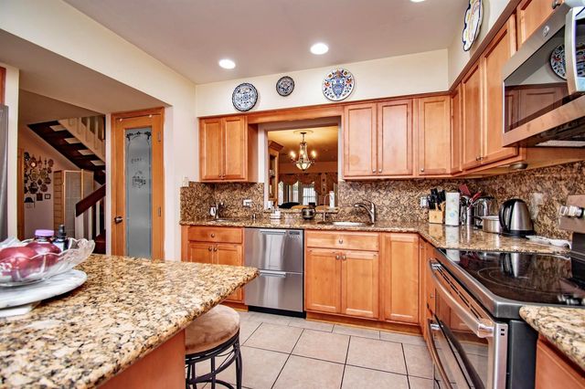 6640 Thornhill Court, Boca Raton, FL 33433