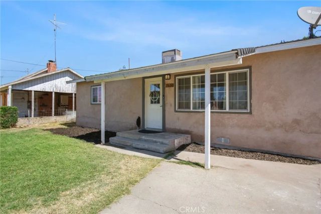 7638 Walnut Avenue, Winton, CA 95388