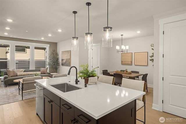 446 222nd Place SE, Sammamish, WA 98074