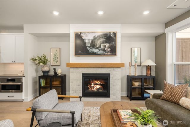 446 222nd Place SE, Sammamish, WA 98074