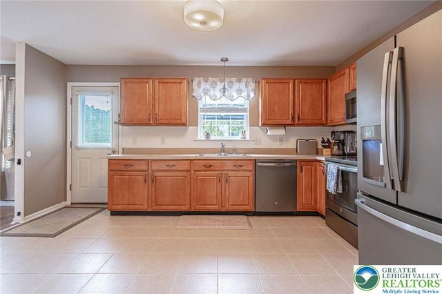 1028 Hogan Way, Allen Twp, PA 18067