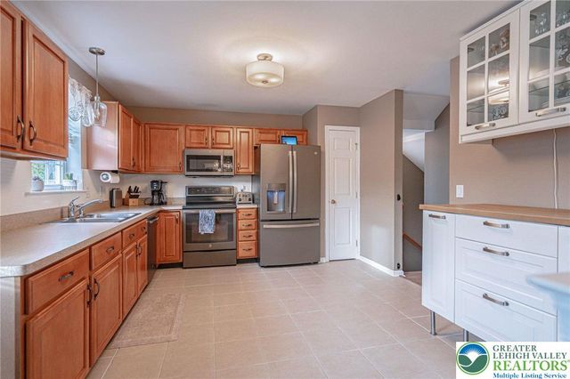 1028 Hogan Way, Allen Twp, PA 18067