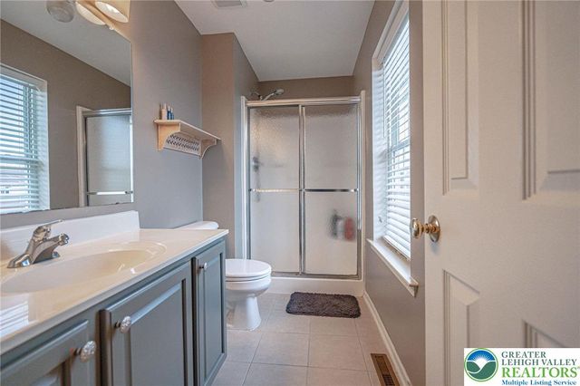 1028 Hogan Way, Allen Twp, PA 18067