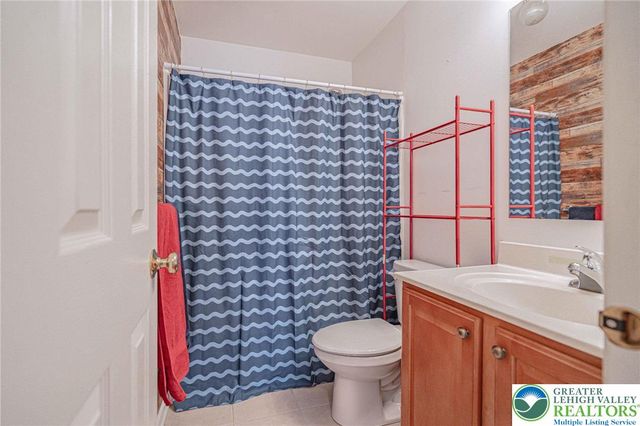 1028 Hogan Way, Allen Twp, PA 18067