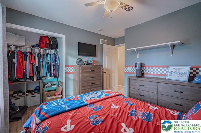 1028 Hogan Way, Allen Twp, PA 18067