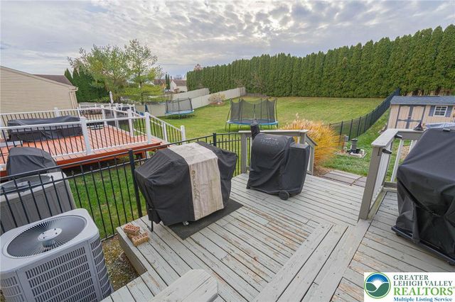 1028 Hogan Way, Allen Twp, PA 18067