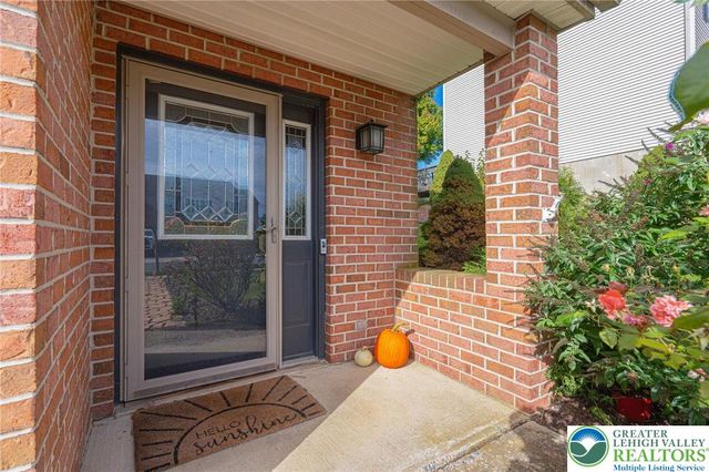 1028 Hogan Way, Allen Twp, PA 18067