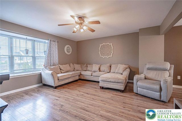 1028 Hogan Way, Allen Twp, PA 18067