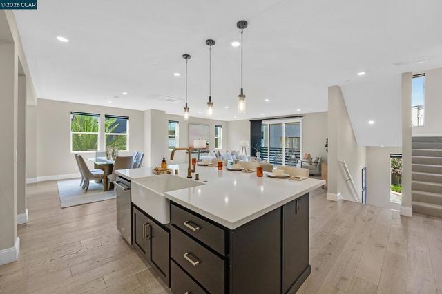 5453 Melissa Ln, Dublin, CA 94568