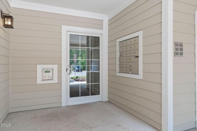 928 Portstewart Drive, Cary, NC 27519