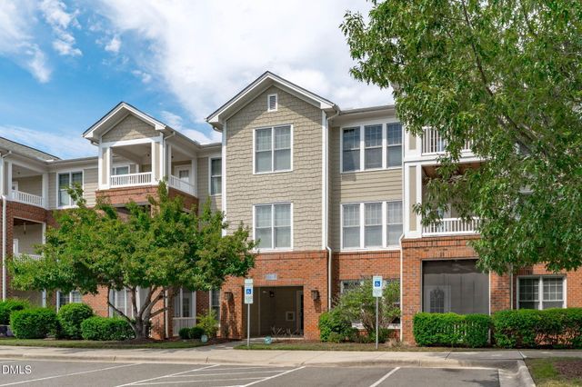 928 Portstewart Drive, Cary, NC 27519