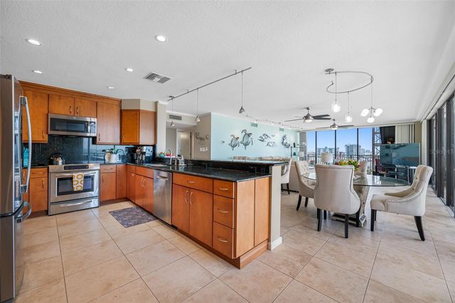 7600 BAYSHORE DRIVE 703A, Treasure Island, FL 33706