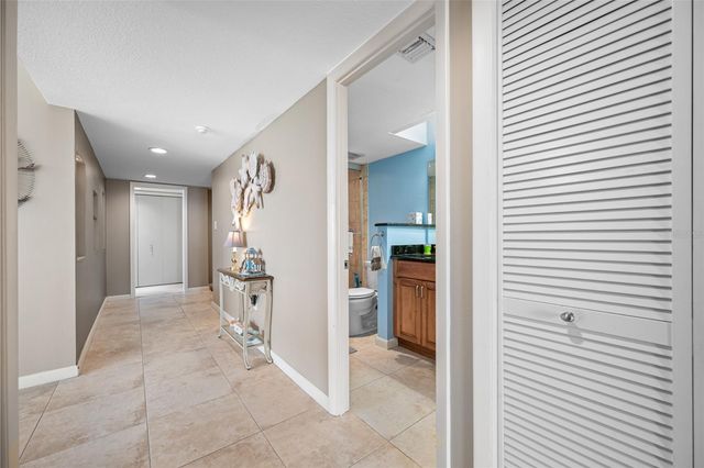 7600 BAYSHORE DRIVE 703A, Treasure Island, FL 33706