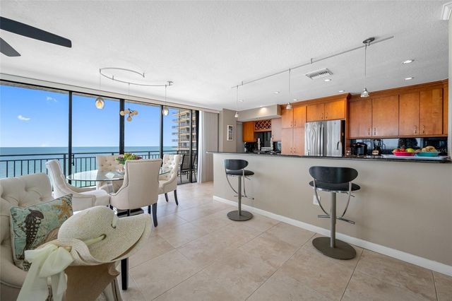 7600 BAYSHORE DRIVE 703A, Treasure Island, FL 33706