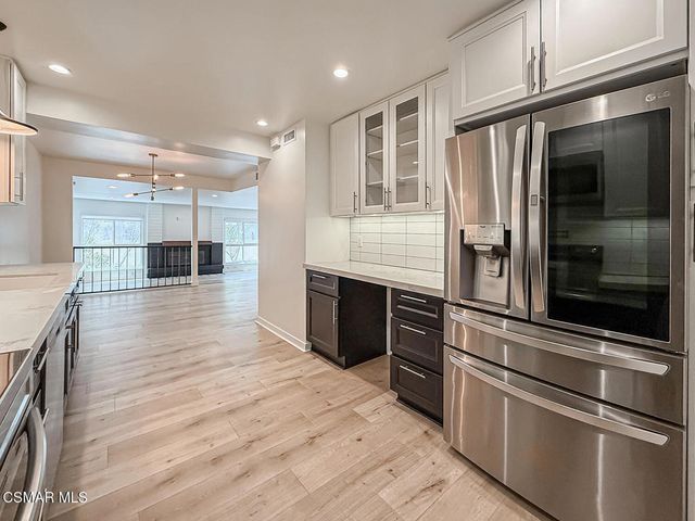 4807 Woodley Avenue 207, Encino, CA 91436