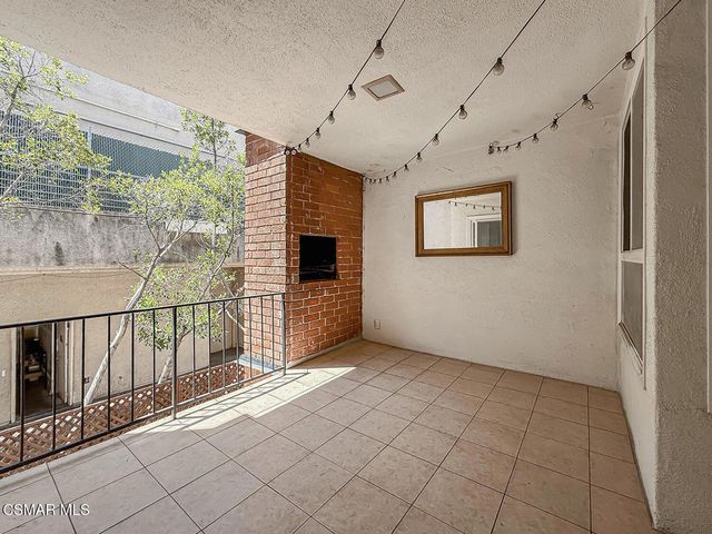 4807 Woodley Avenue 207, Encino, CA 91436