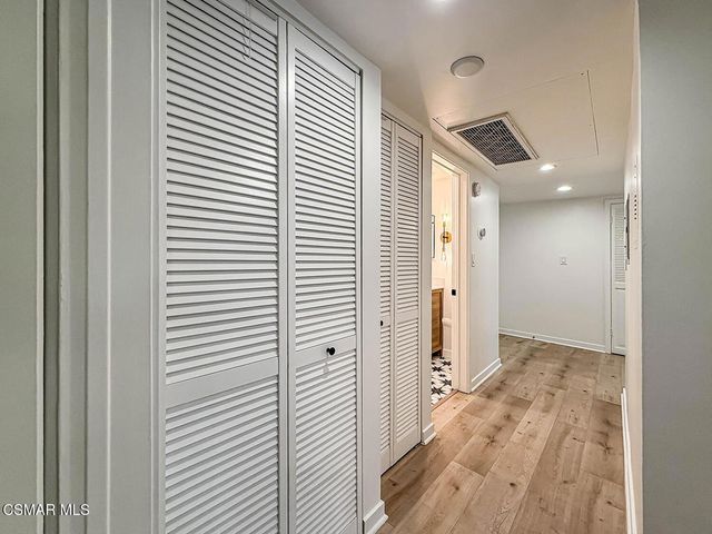 4807 Woodley Avenue 207, Encino, CA 91436