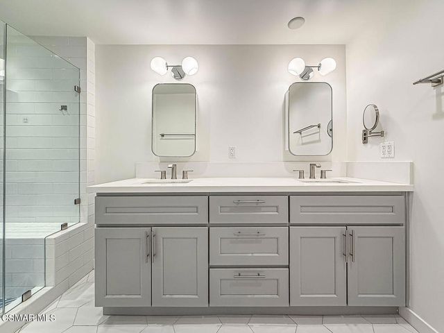 4807 Woodley Avenue 207, Encino, CA 91436