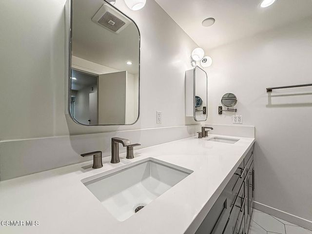 4807 Woodley Avenue 207, Encino, CA 91436
