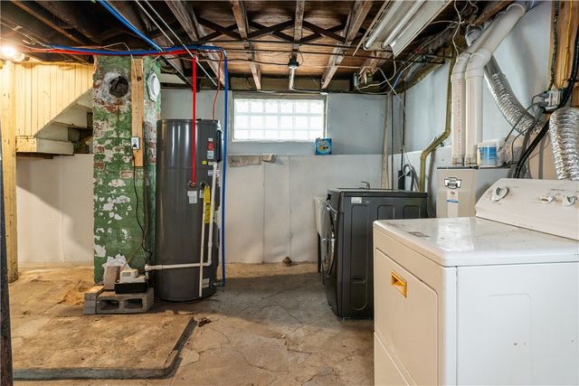 23 Alexis Street, Rochester, NY 14609