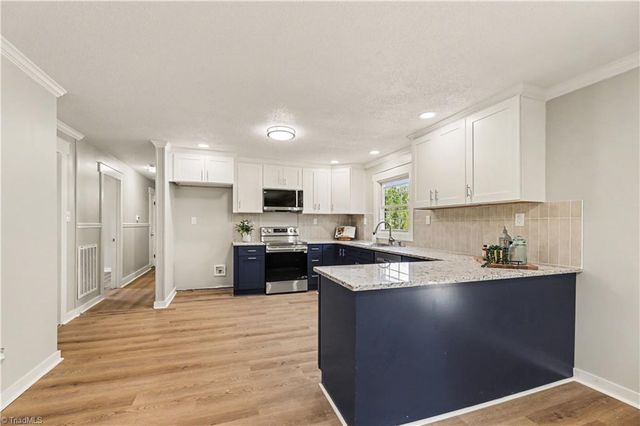 2314 Bonnie Lane, Summerfield, NC 27358