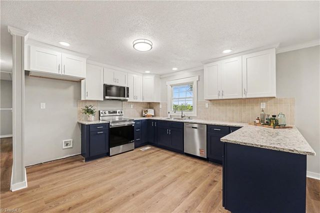 2314 Bonnie Lane, Summerfield, NC 27358