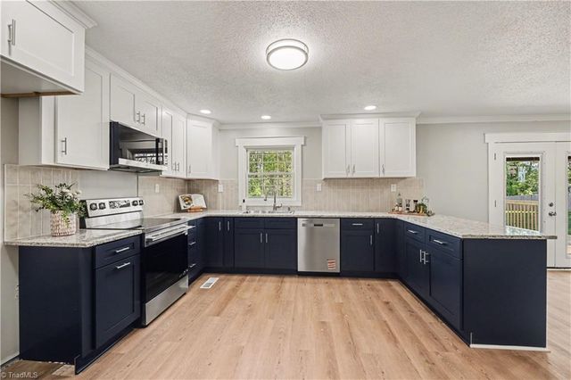 2314 Bonnie Lane, Summerfield, NC 27358