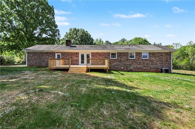 2314 Bonnie Lane, Summerfield, NC 27358