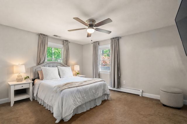 9 Abbot St, Westford, MA 01886