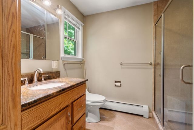 9 Abbot St, Westford, MA 01886