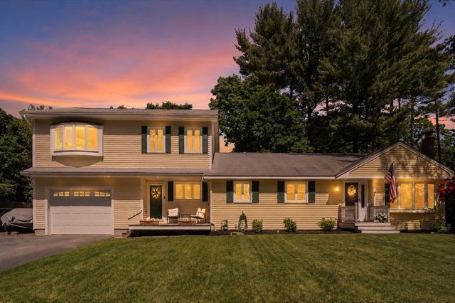 9 Abbot St, Westford, MA 01886