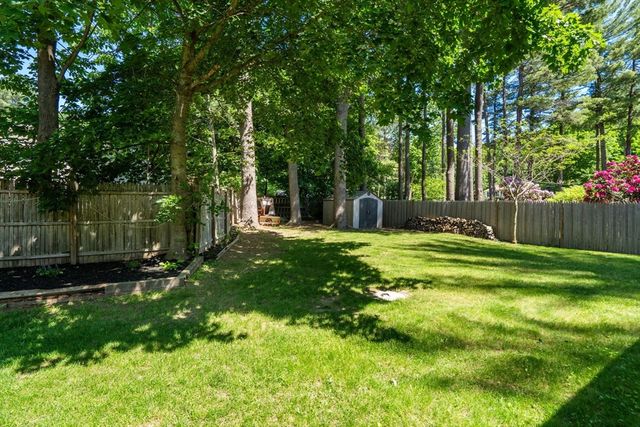 9 Abbot St, Westford, MA 01886