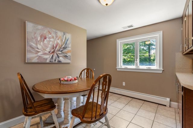 9 Abbot St, Westford, MA 01886