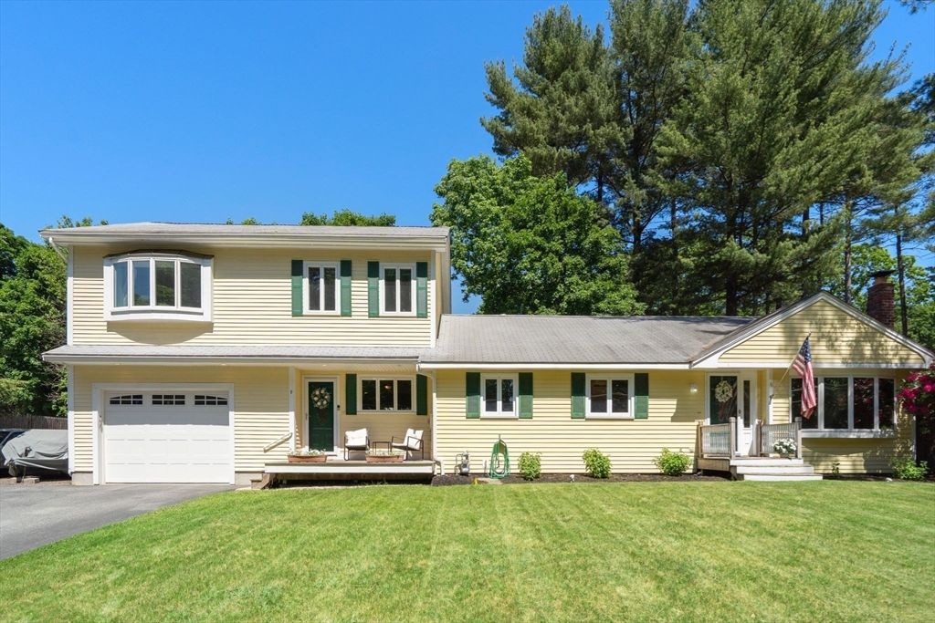 9 Abbot St, Westford, MA 01886