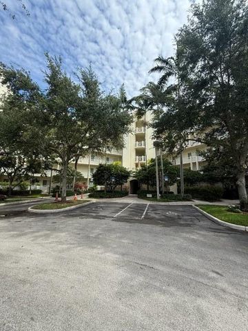 3500 Oaks Clubhouse Drive 303, Pompano Beach, FL 33069