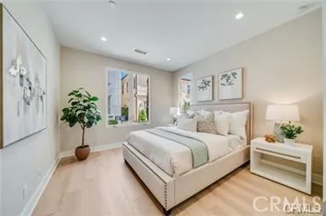 127 Toretta, Irvine, CA 92602