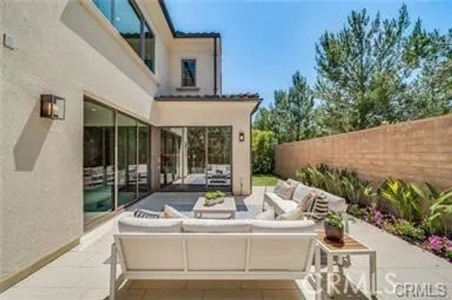 127 Toretta, Irvine, CA 92602