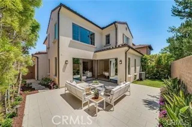 127 Toretta, Irvine, CA 92602