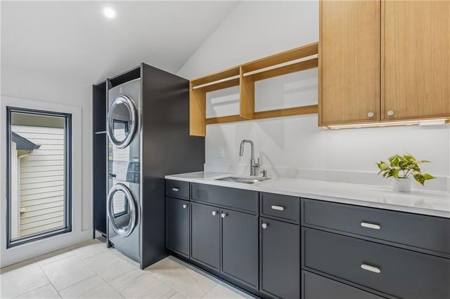 246 Garland Avenue, Decatur, GA 30030