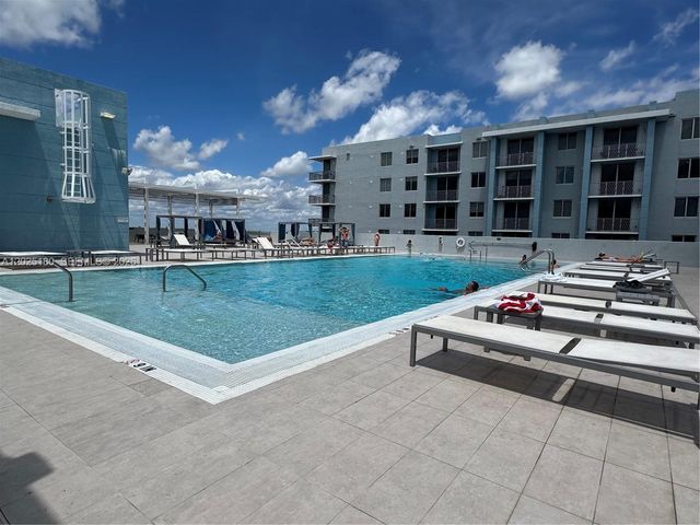 7875 NW 107th Ave 602, Doral, FL 33178