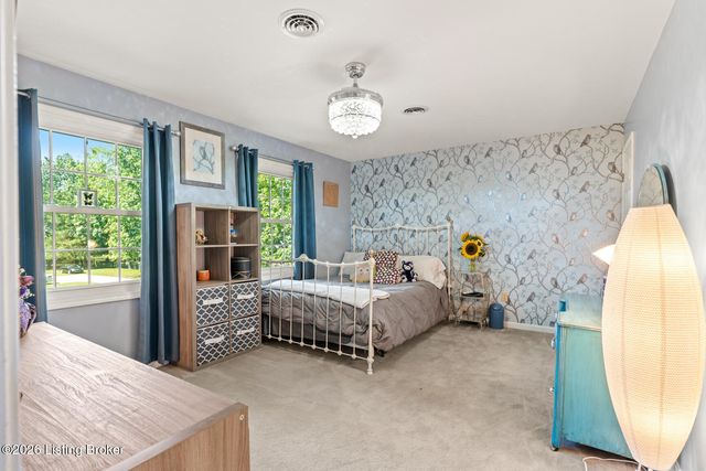 190 Spruce Ln, Mt Washington, KY 40047