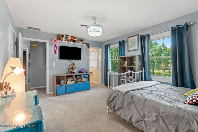 190 Spruce Ln, Mt Washington, KY 40047